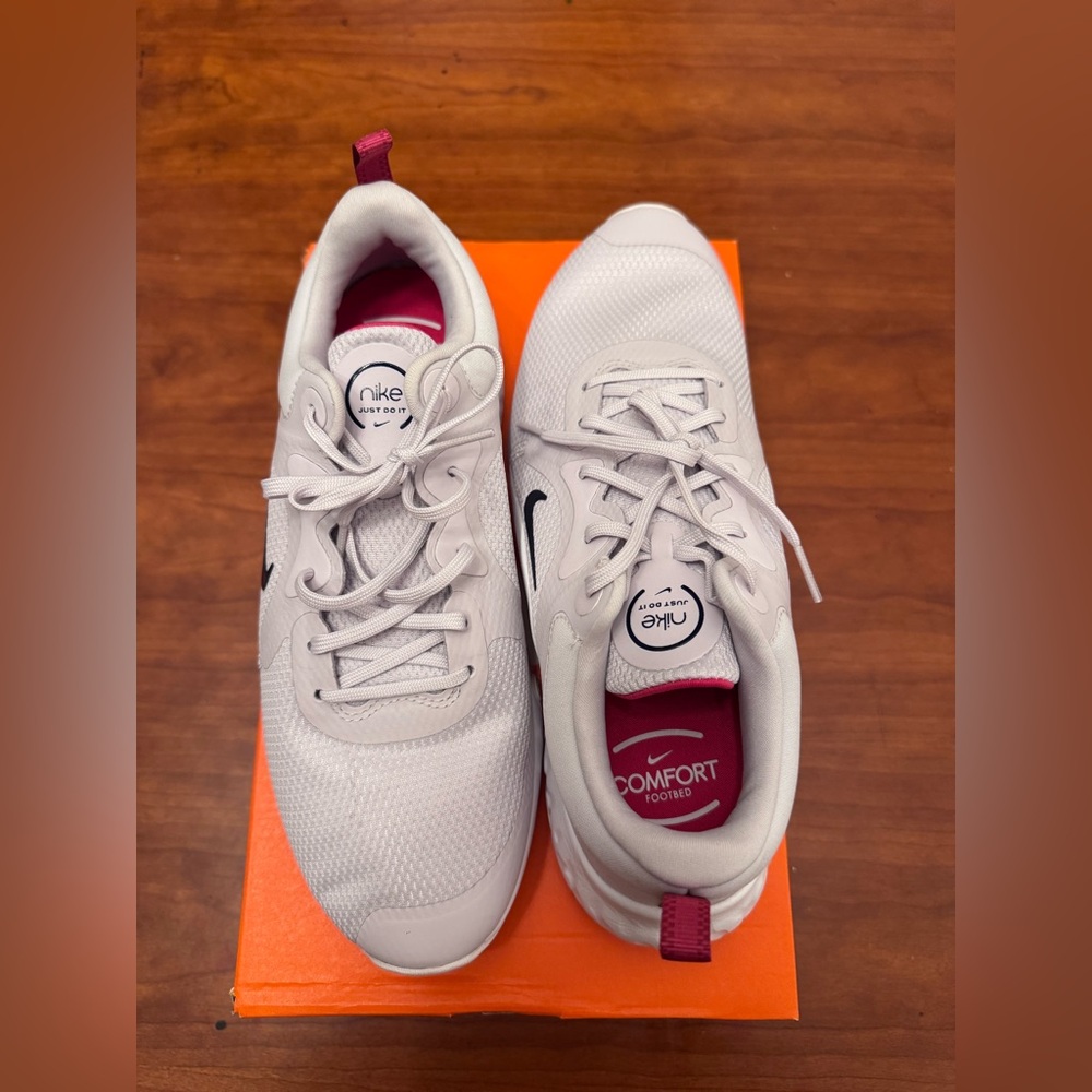 Nike Women's White and Pink Sneakers